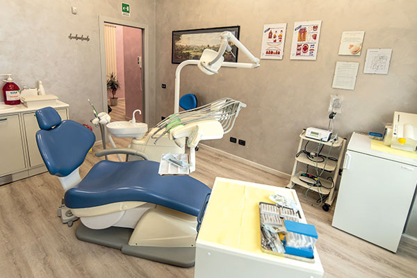 Ambulatorio a Cassano Magnago, una delle sedi dei Centri Dentali Zanardi