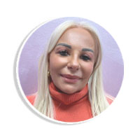 Dottoressa Amedea Girardi, protetista dentaria e staff dei Centri Dentali Zanardi