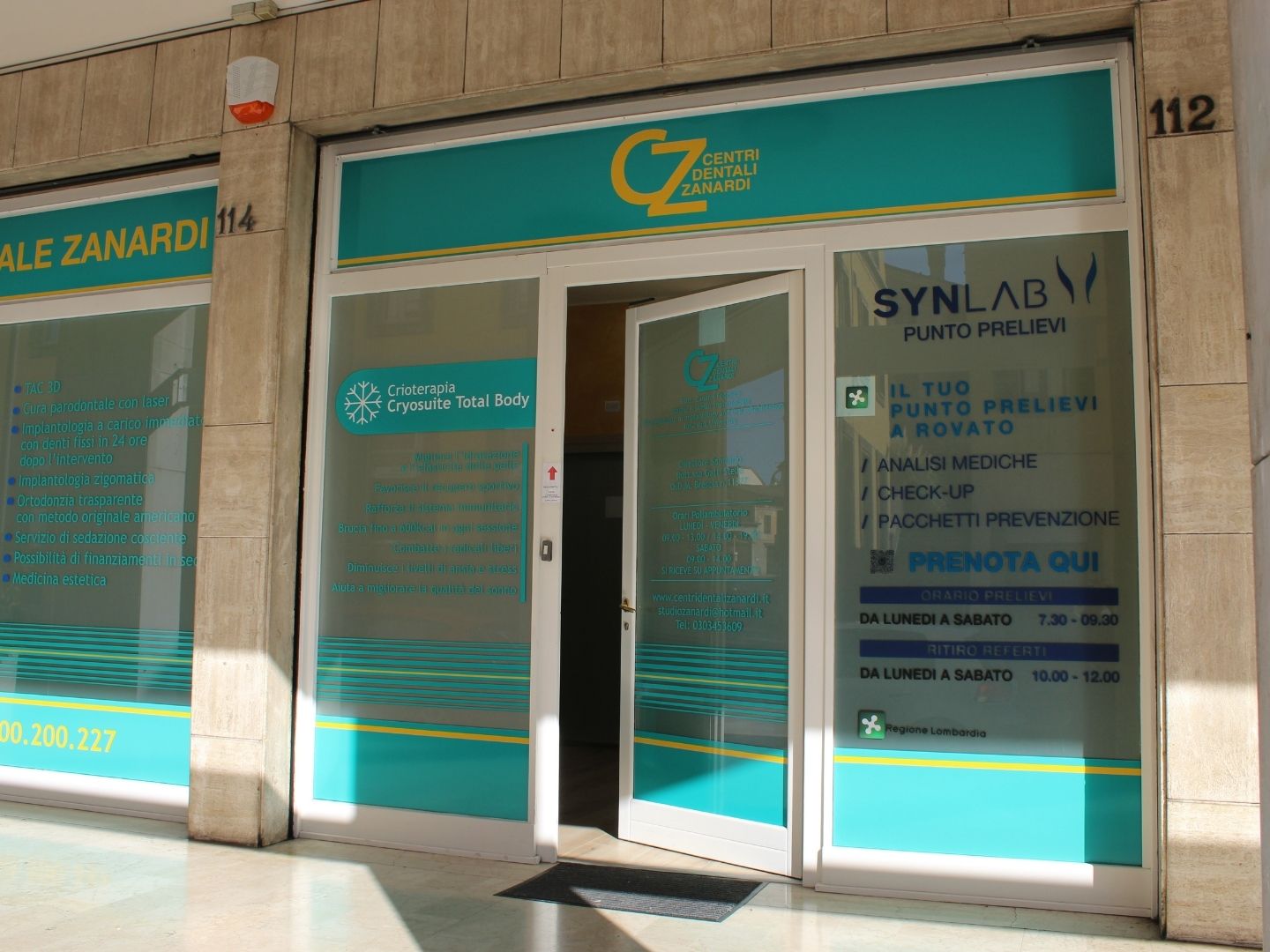 Esterno della sede dell'ambulatorio polispecialistico di Rovato