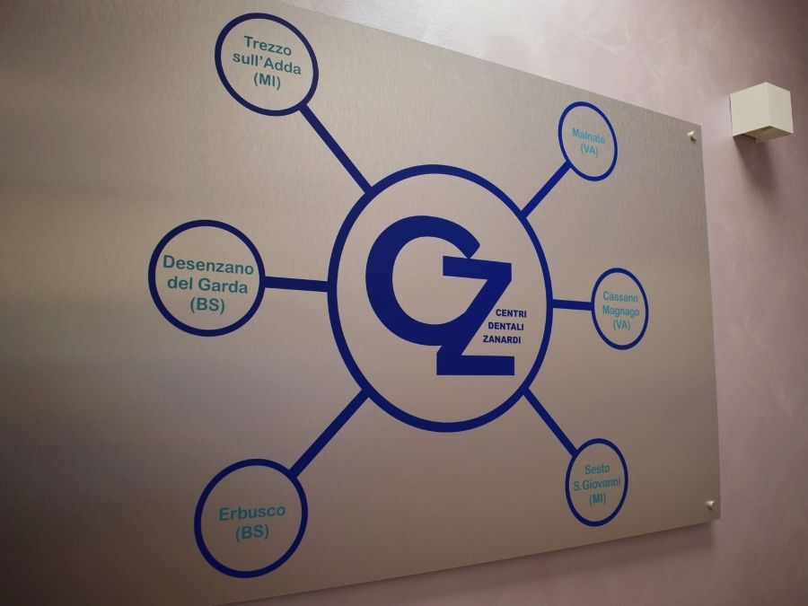 Pannello con le sedi del Gruppo CZ, Centri Dentali Zanardi