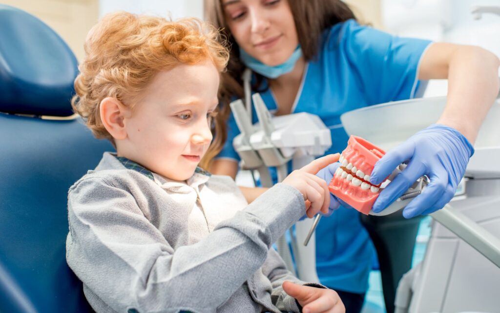 Il dentista pediatrico: un approccio su misura fin dalla prima visita