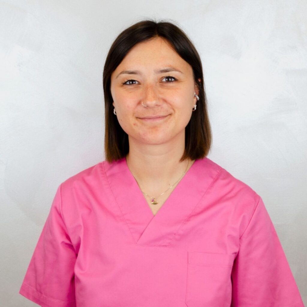 Laura, Infermiera e Staff dei Centri Dentali Zanardi