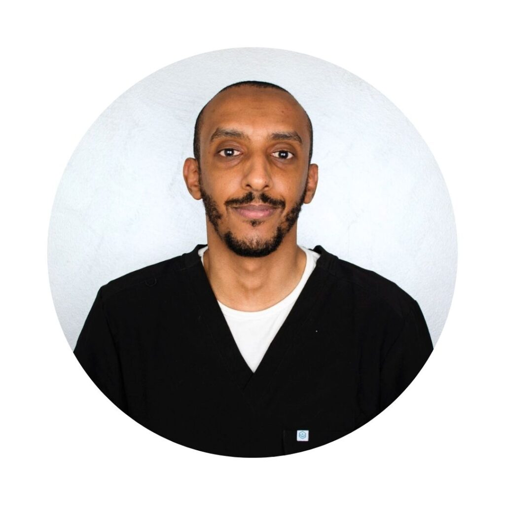 Dottor Zakaria Nuraddin, Odontoiatra e Staff dei Centri Dentali Zanardi