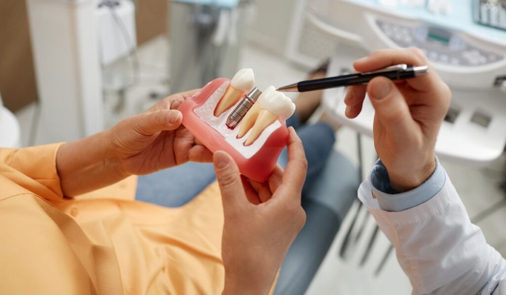 Dental Implants for Patients with Limited Bone Mass in Piacenza