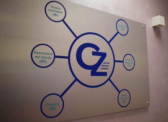 Pannello con le sedi del Gruppo CZ, Centri Dentali Zanardi