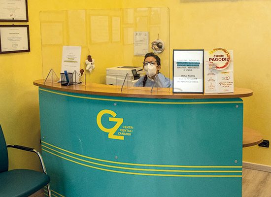 Reception dentista Cassano Magnago